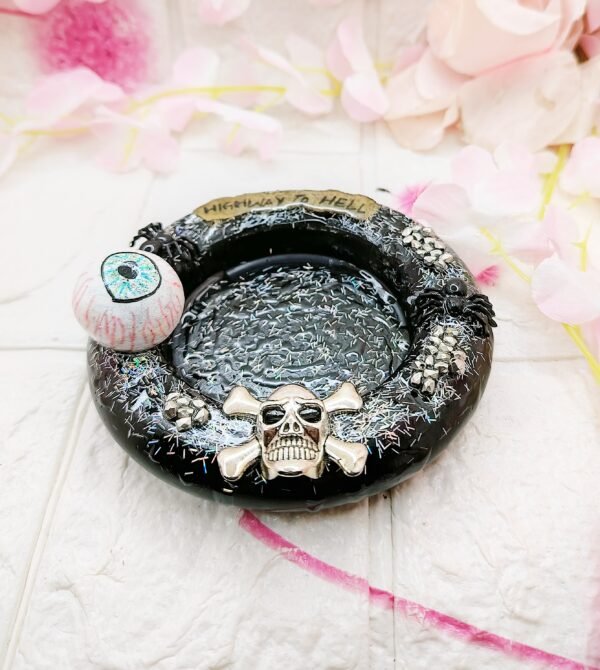 GMB – Highway to Hell Ashtray with Skull, Eyeball & Decorative Accents
